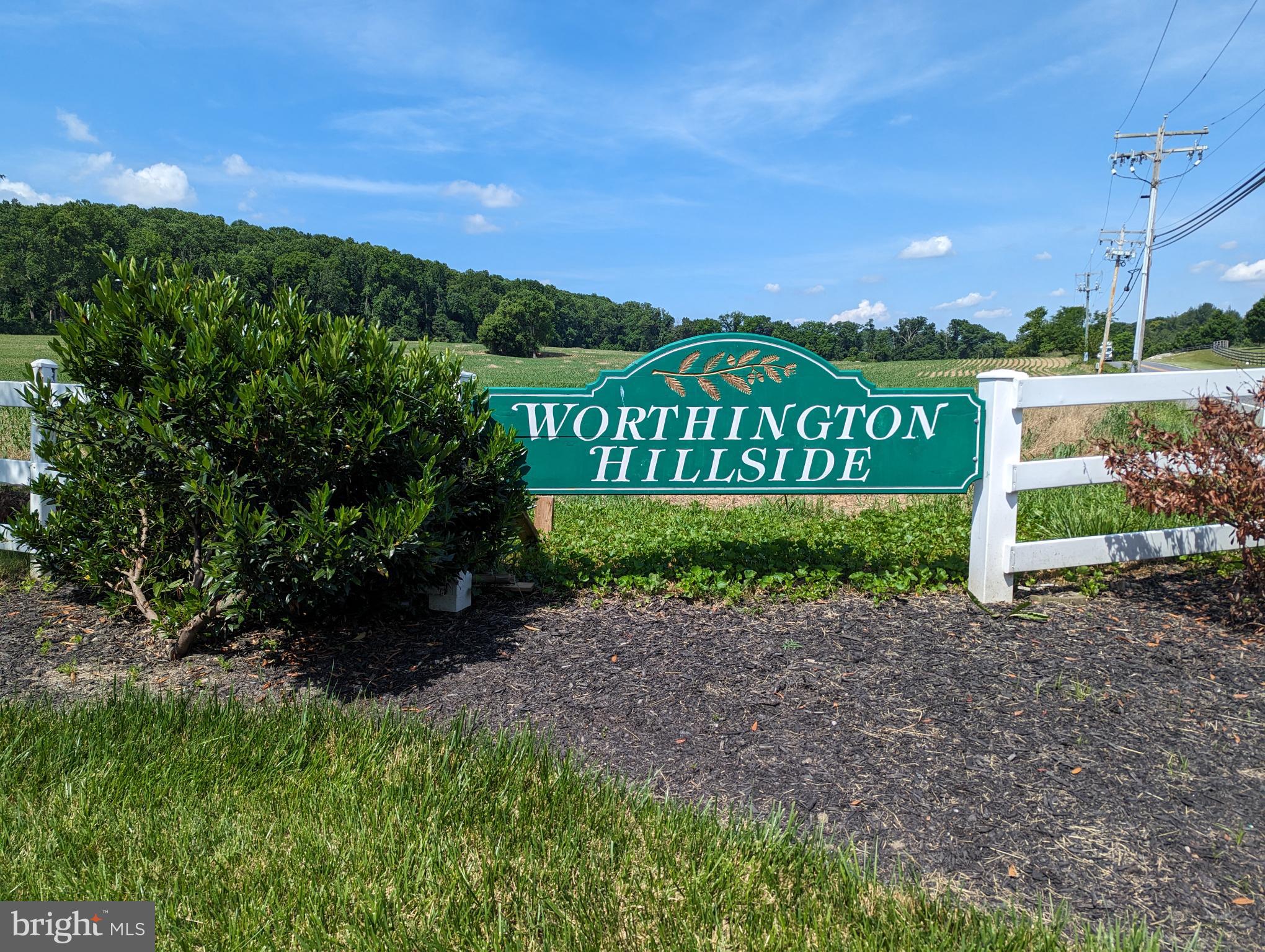 WORTHINGTON HILLSIDE II - Land