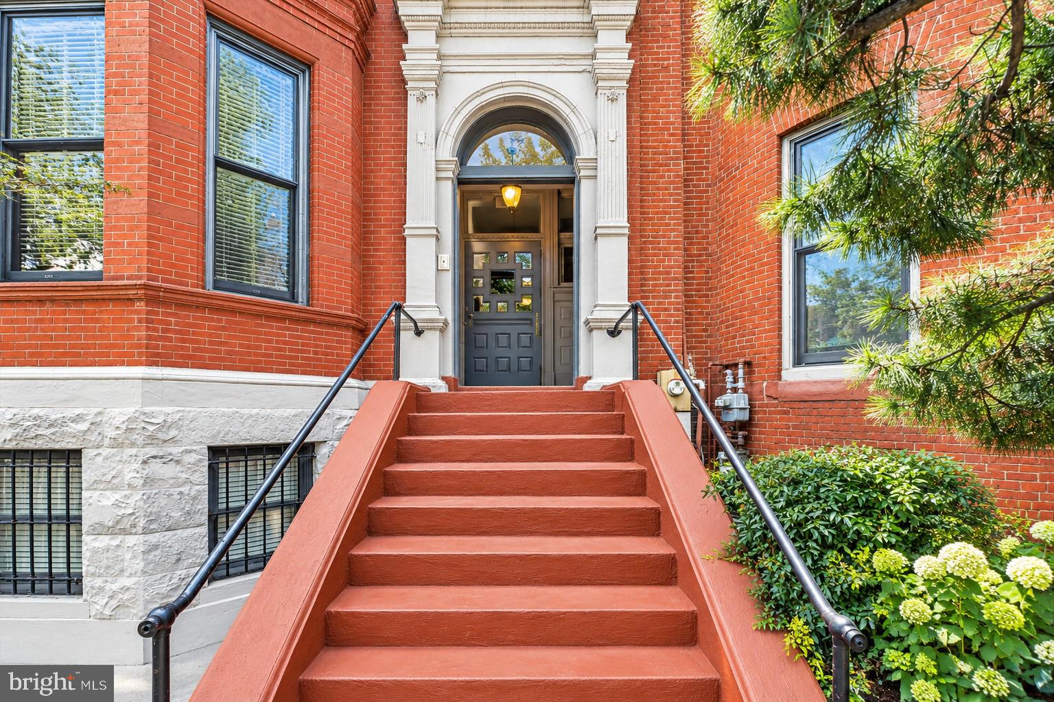 7 LOGAN CIRCLE NW 23