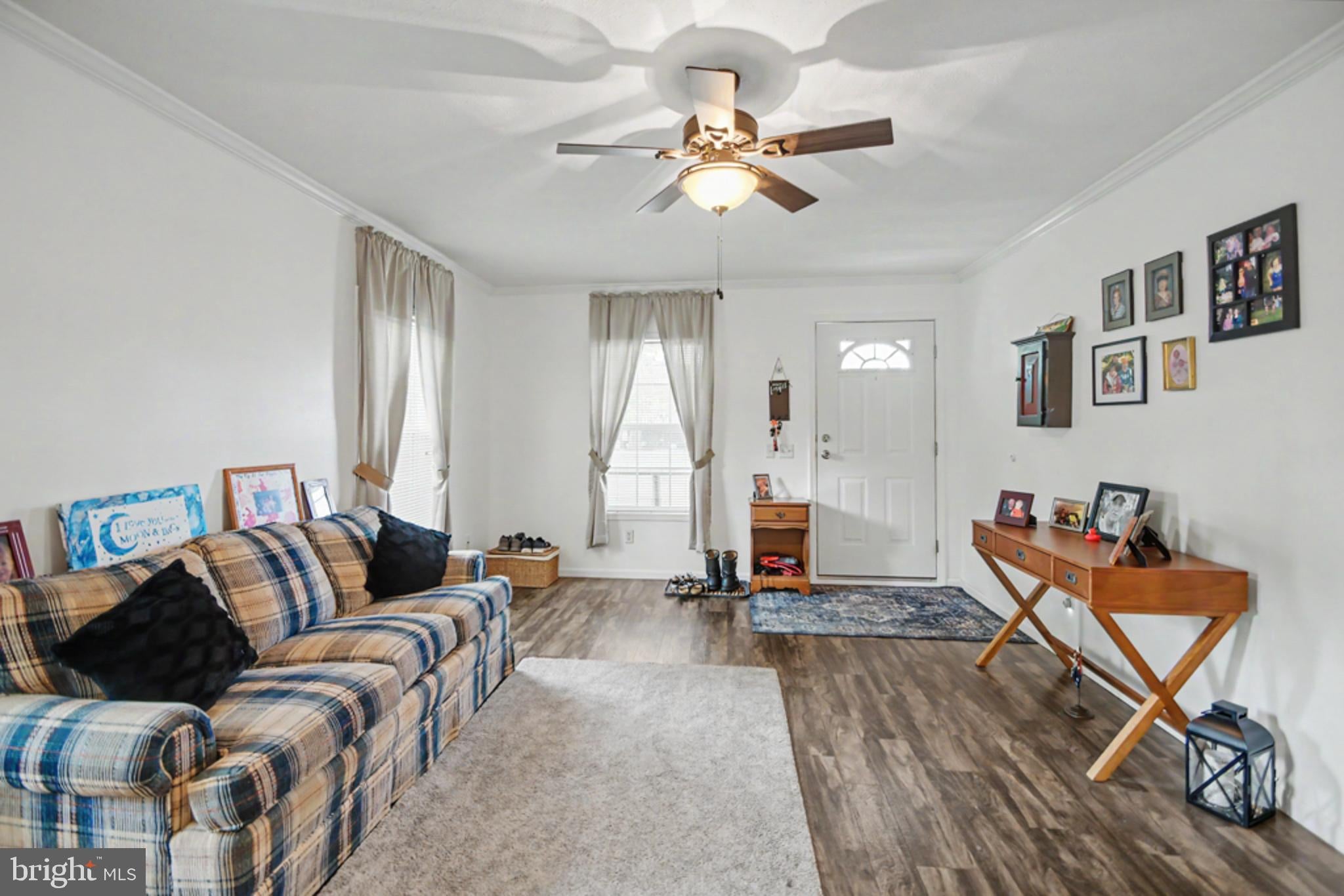 605 WILLOW DRIVE