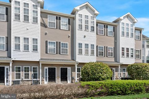 7 TROUT TRAIL DELANCO NJ 08075