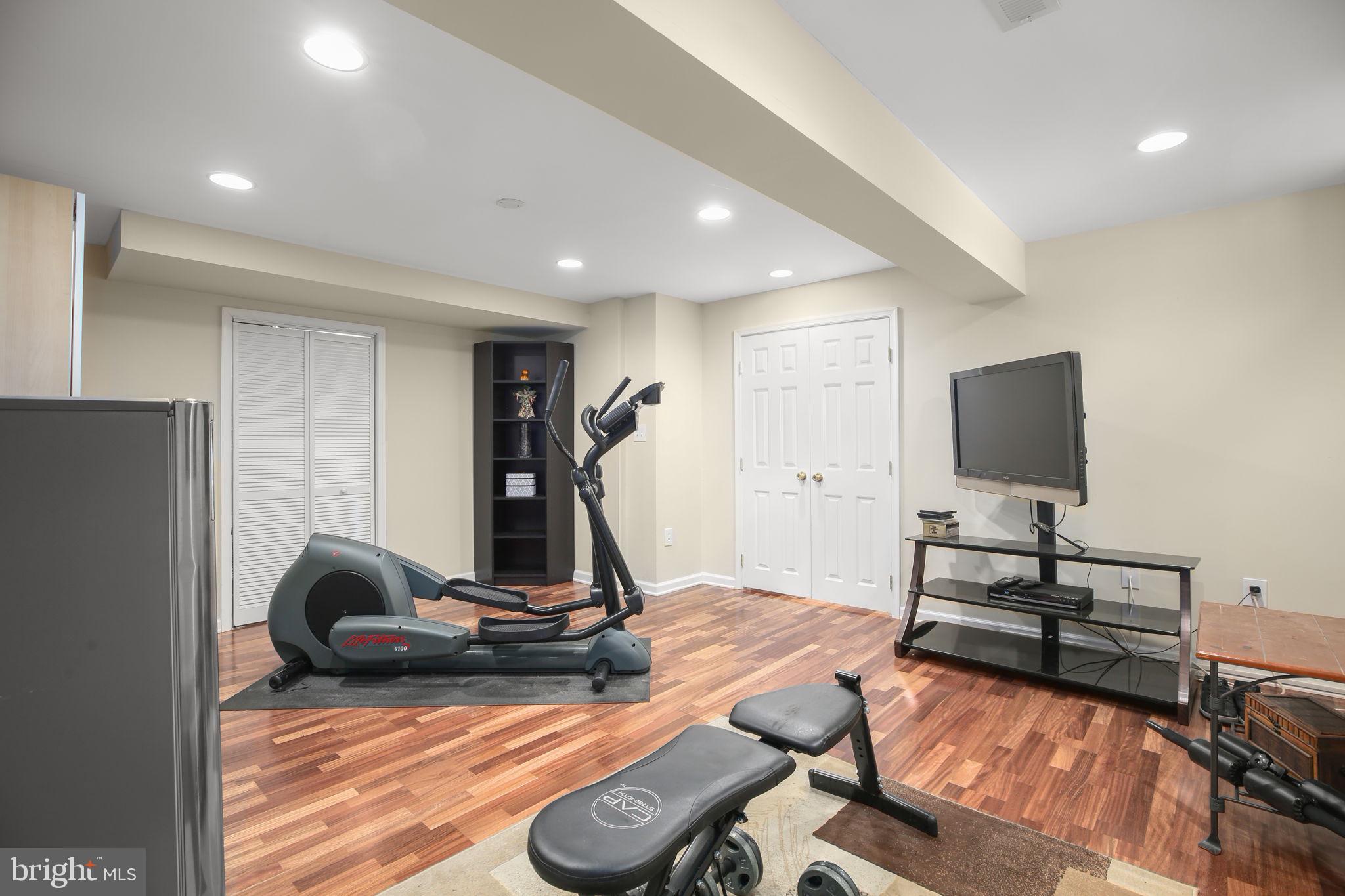 KERILL WOODS - Residential
