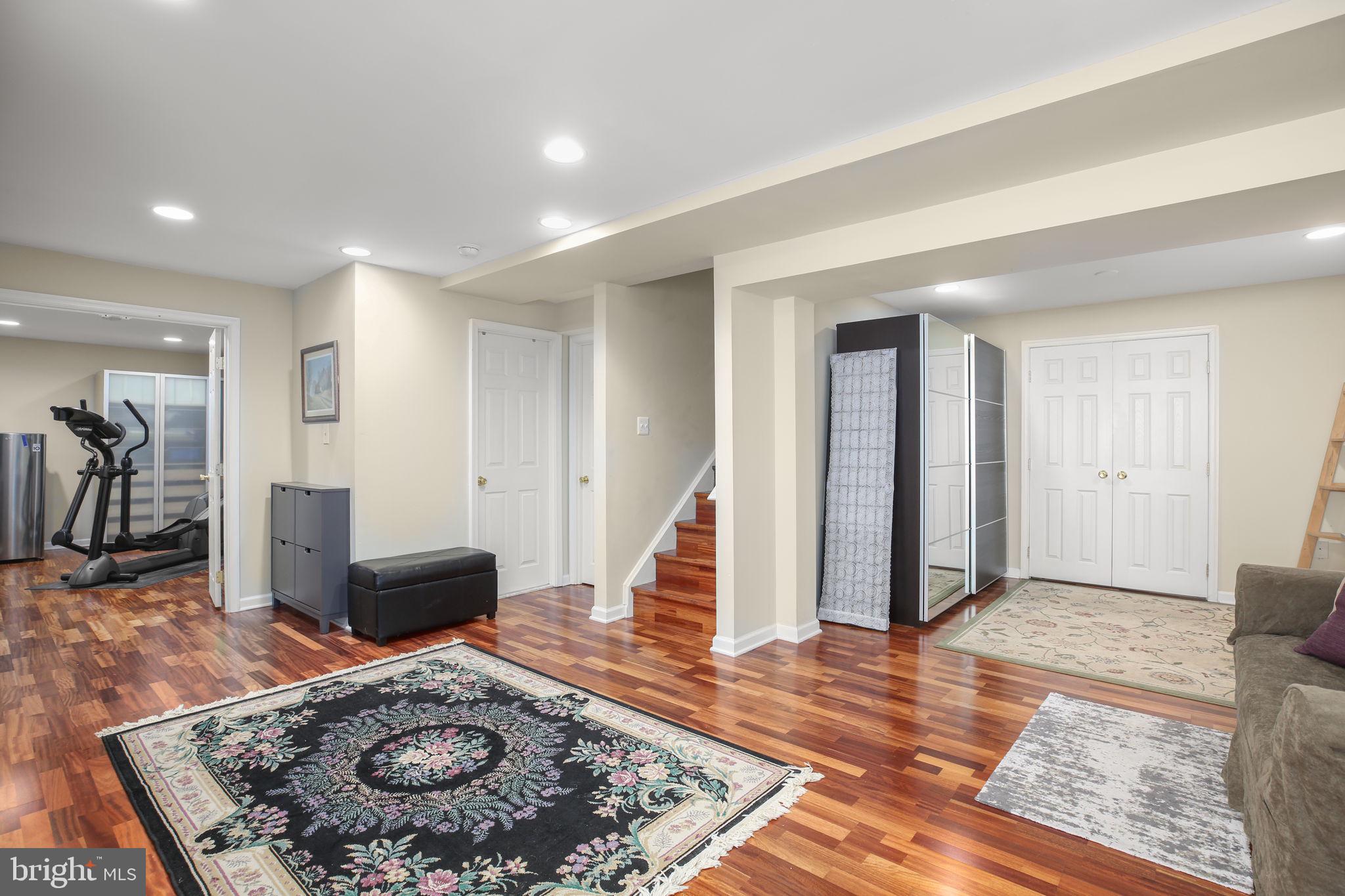 KERILL WOODS - Residential