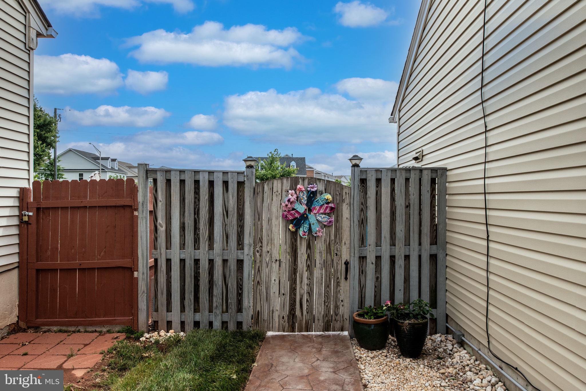 BALDWIN OAKS - Residential