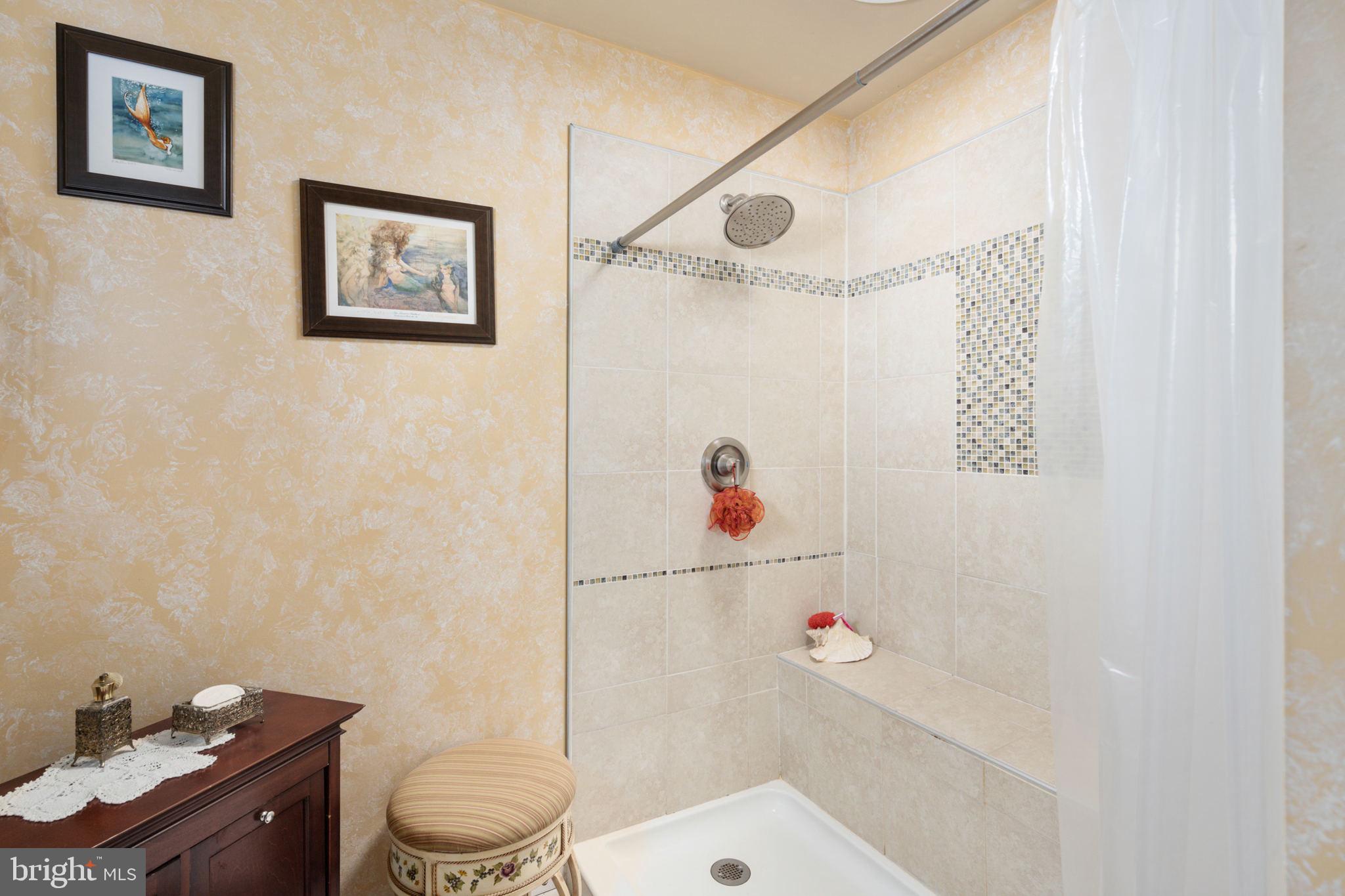 BALDWIN OAKS - Residential