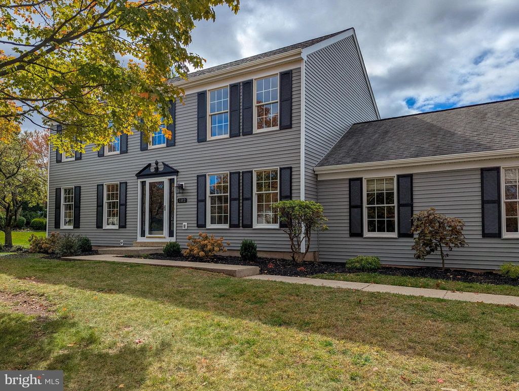 Photo of 102 Ridgewood Way, HARLEYSVILLE, PA 19438 (MLS # PAMC2158540)