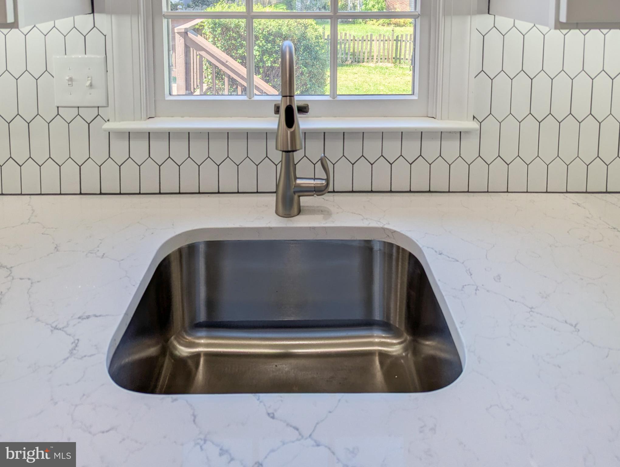 CHARLESTOWNE - Residential