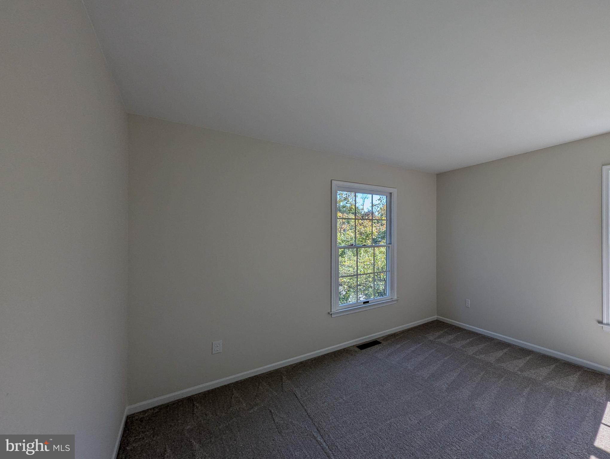 CHARLESTOWNE - Residential