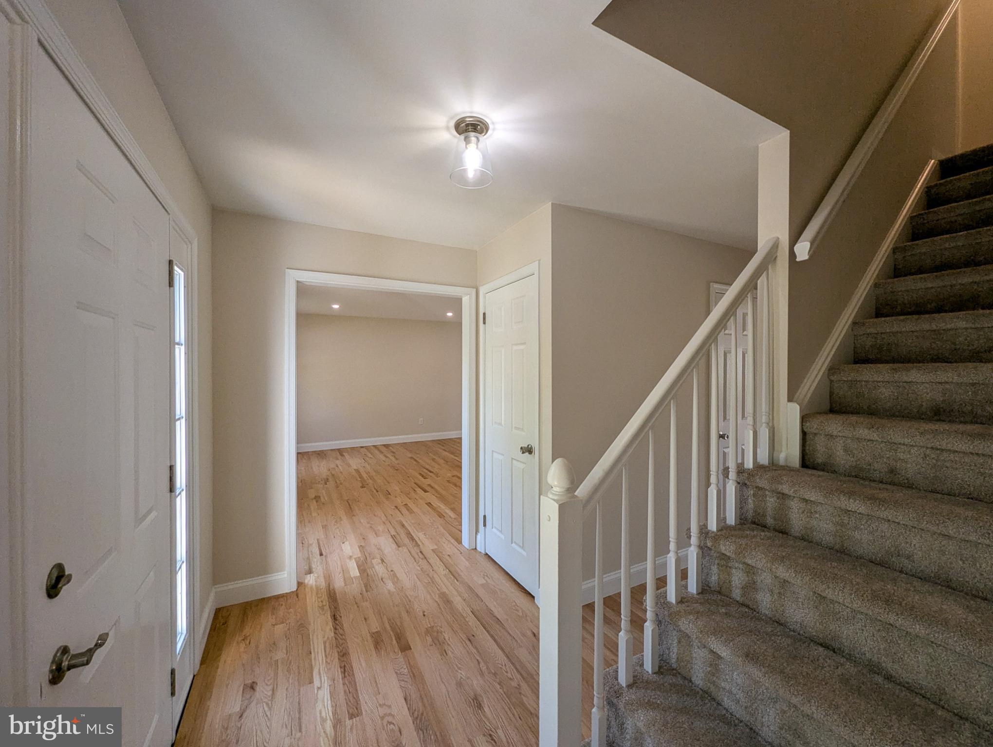102 RIDGEWOOD WAY