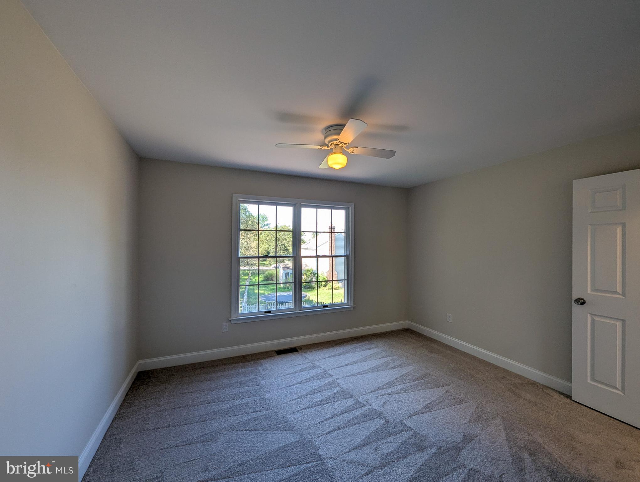 CHARLESTOWNE - Residential