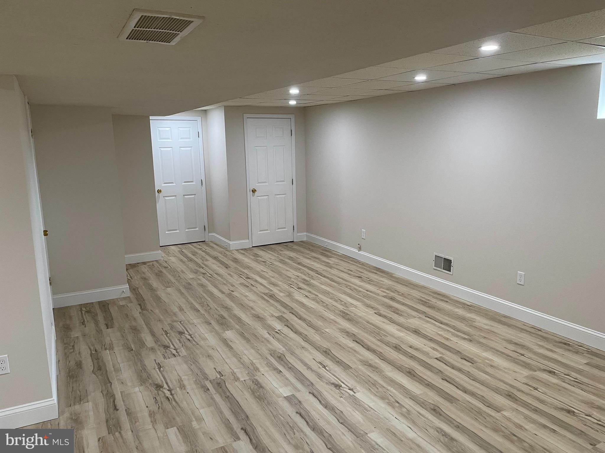 CHARLESTOWNE - Residential