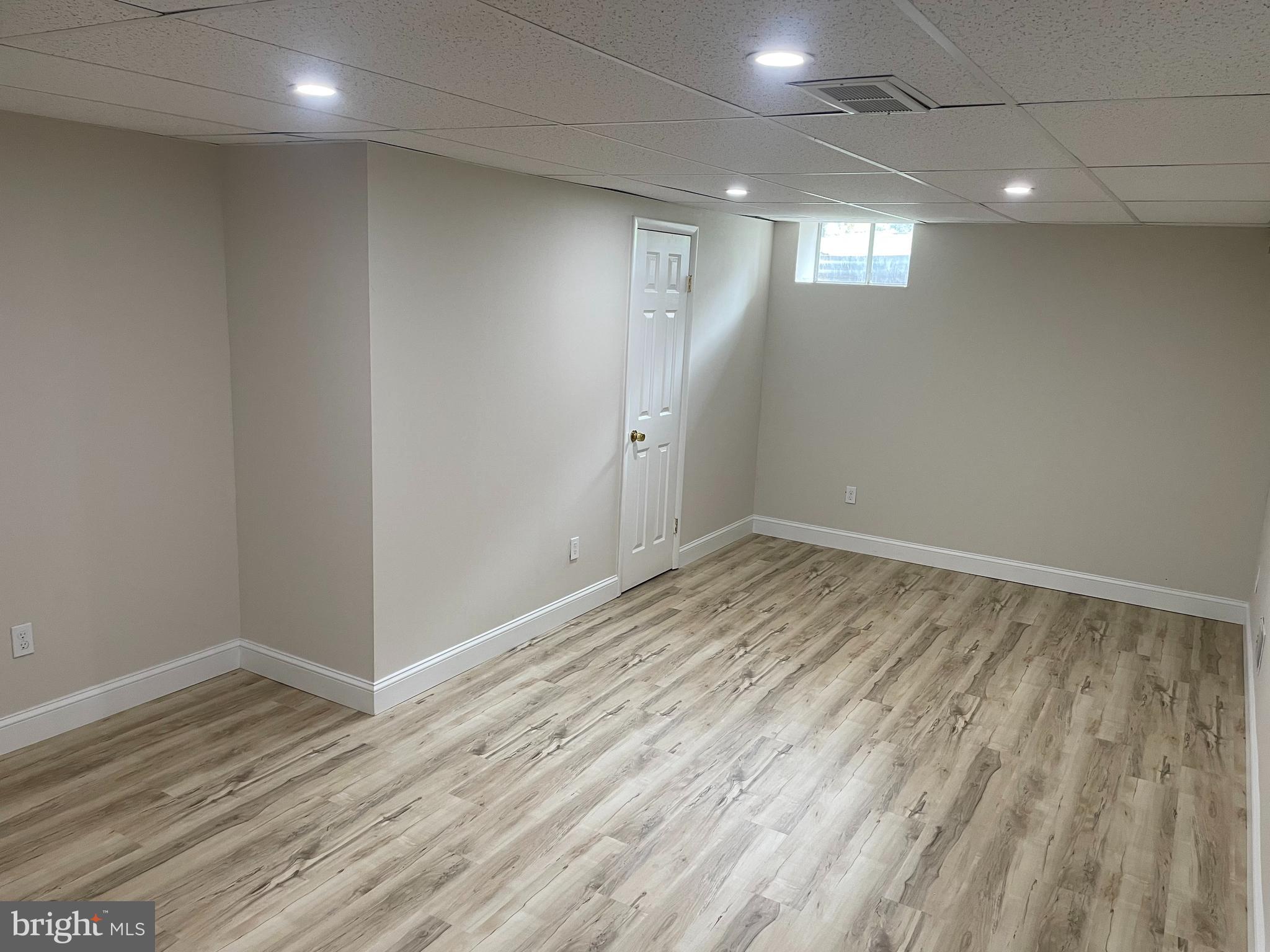 CHARLESTOWNE - Residential