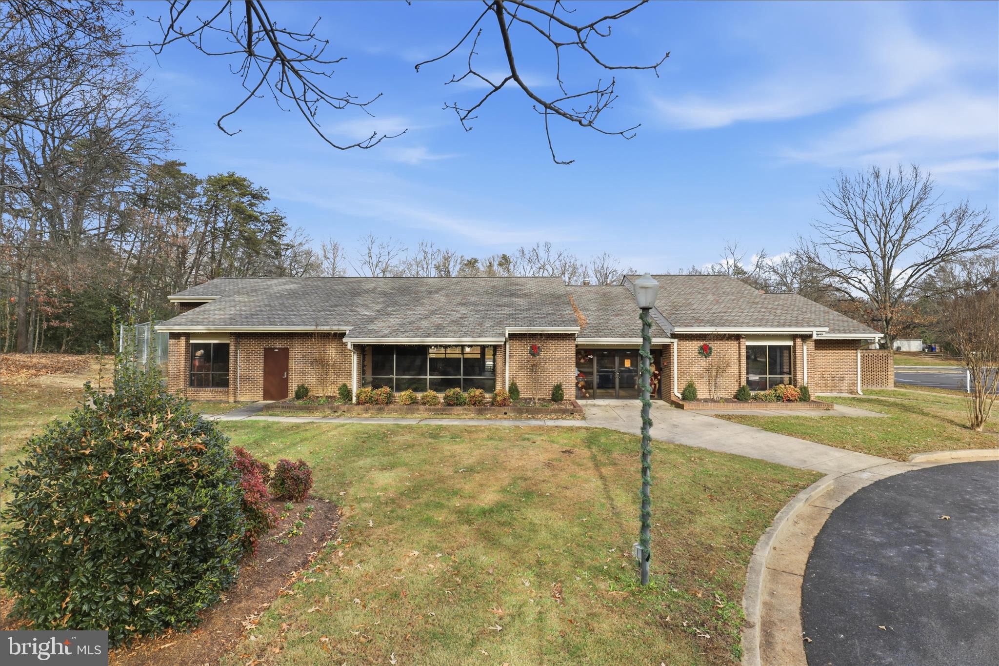 ST CHARLES HUNTINGTON - Residential Lease