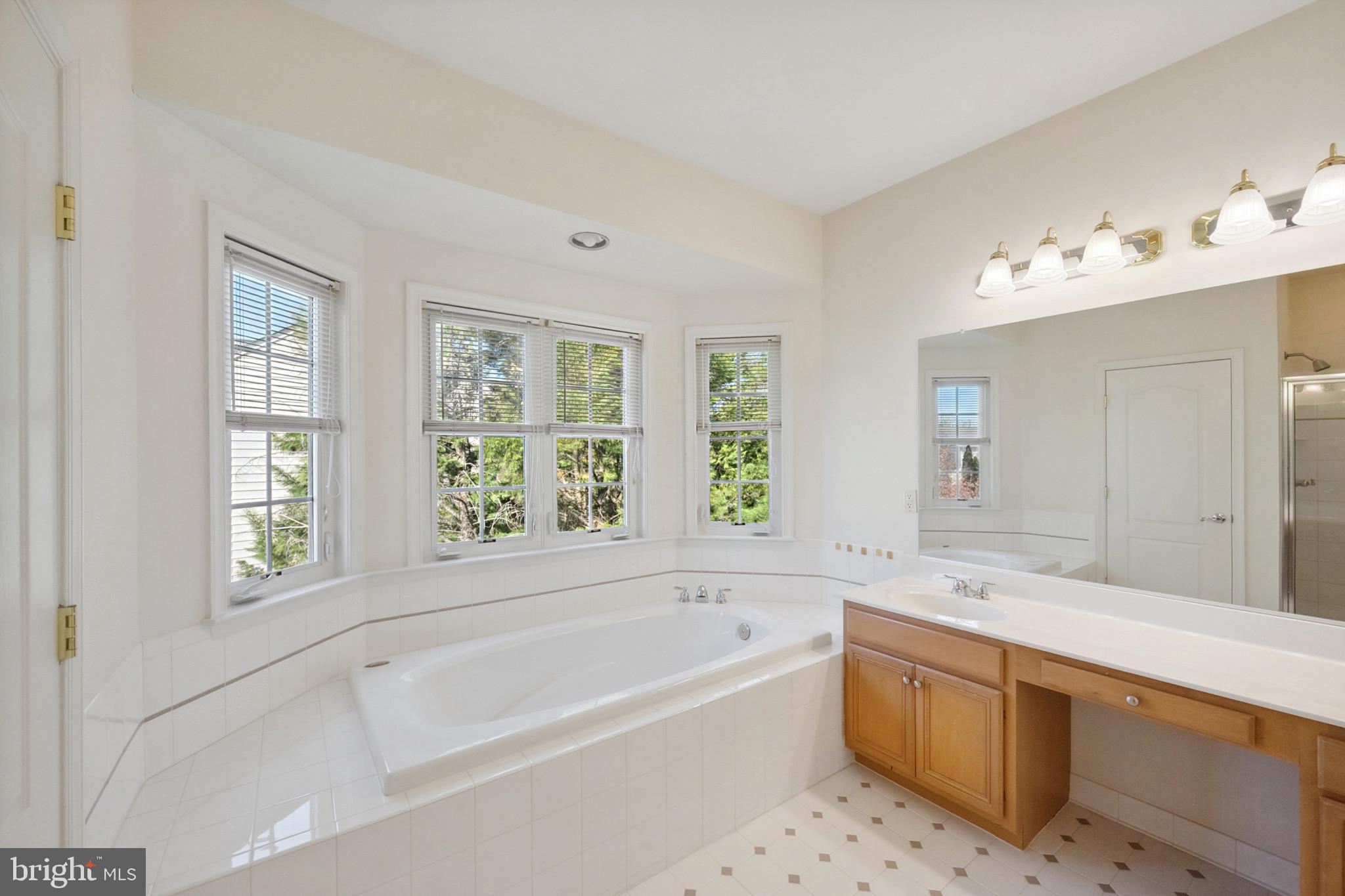 BROADLANDS - Residential