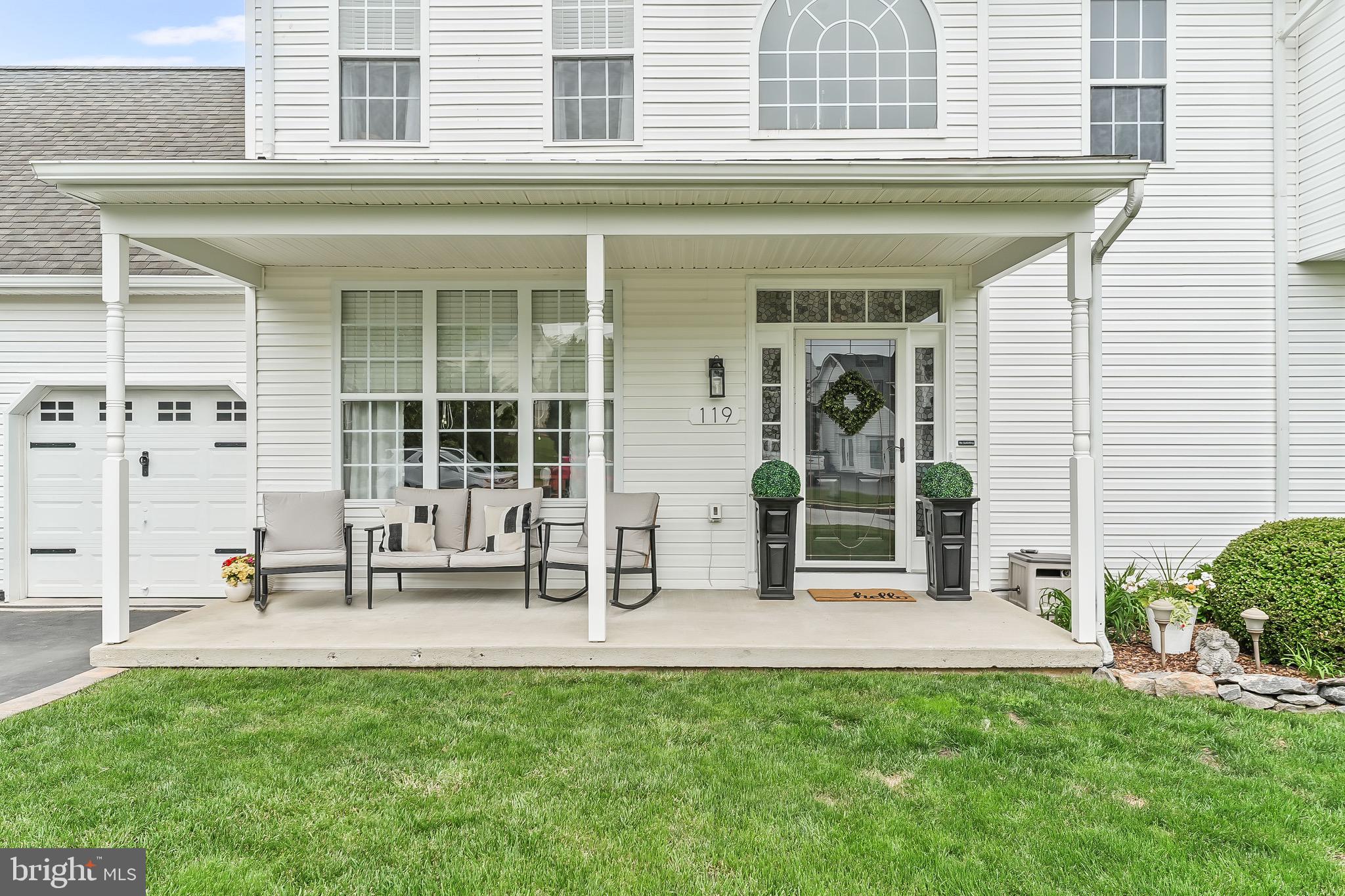 119 W HILLSIDE DRIVE
