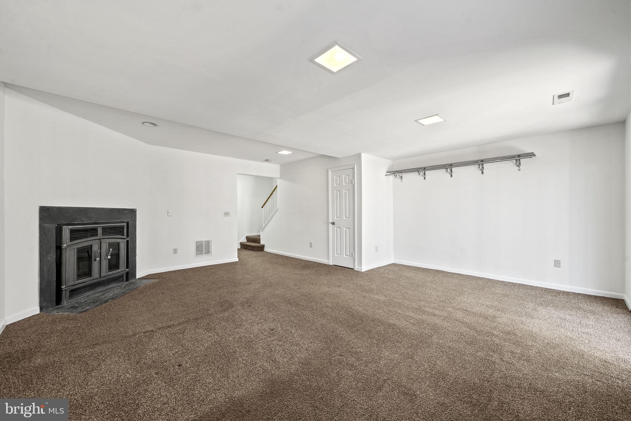 BALLANTRAYE - Residential Lease