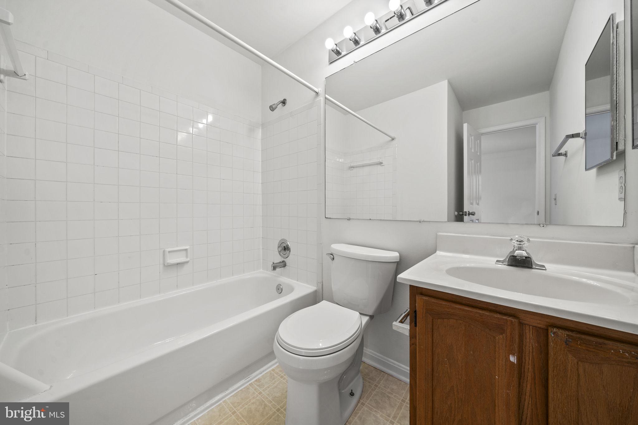 BALLANTRAYE - Residential Lease