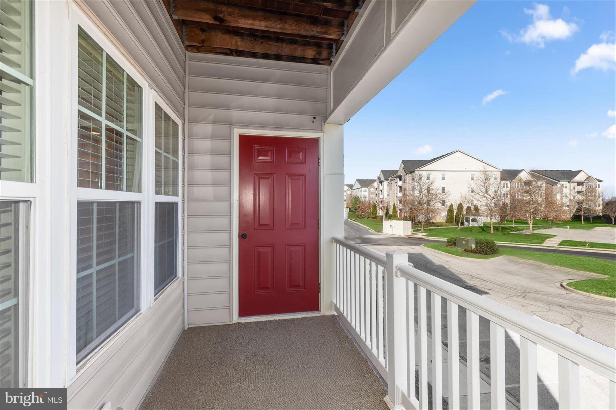 COURTYARDS AT WAVERLY WOODS - Residential