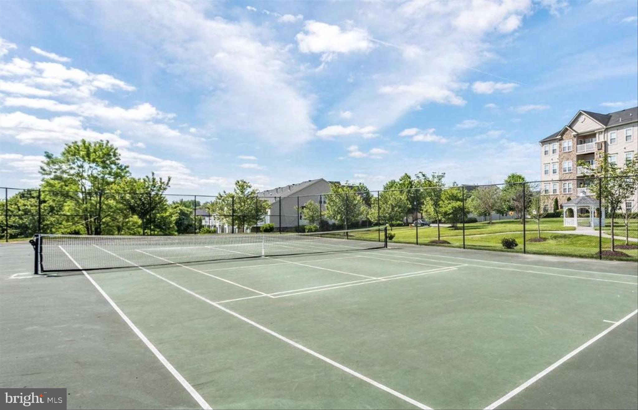 COURTYARDS AT WAVERLY WOODS - Residential