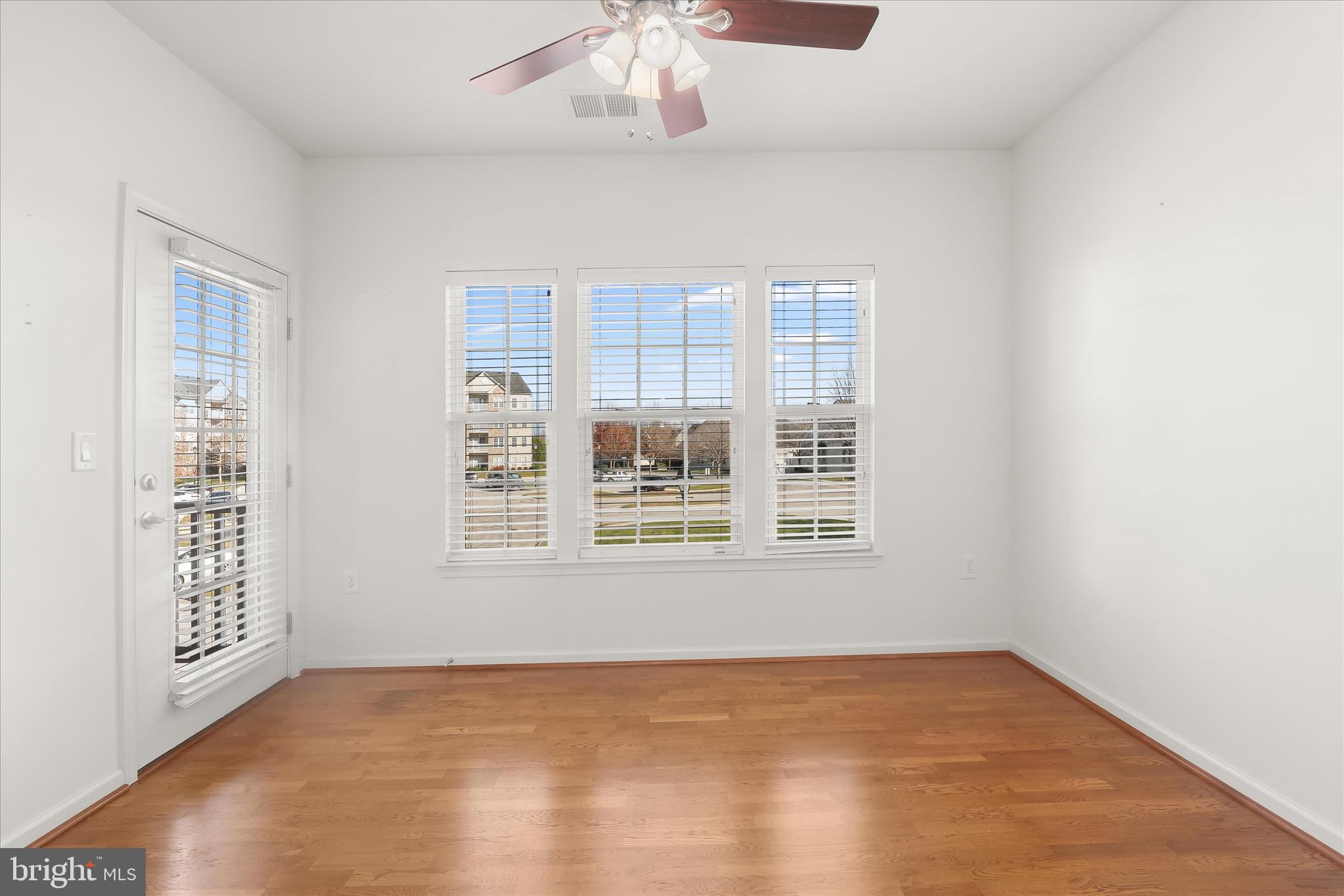 COURTYARDS AT WAVERLY WOODS - Residential