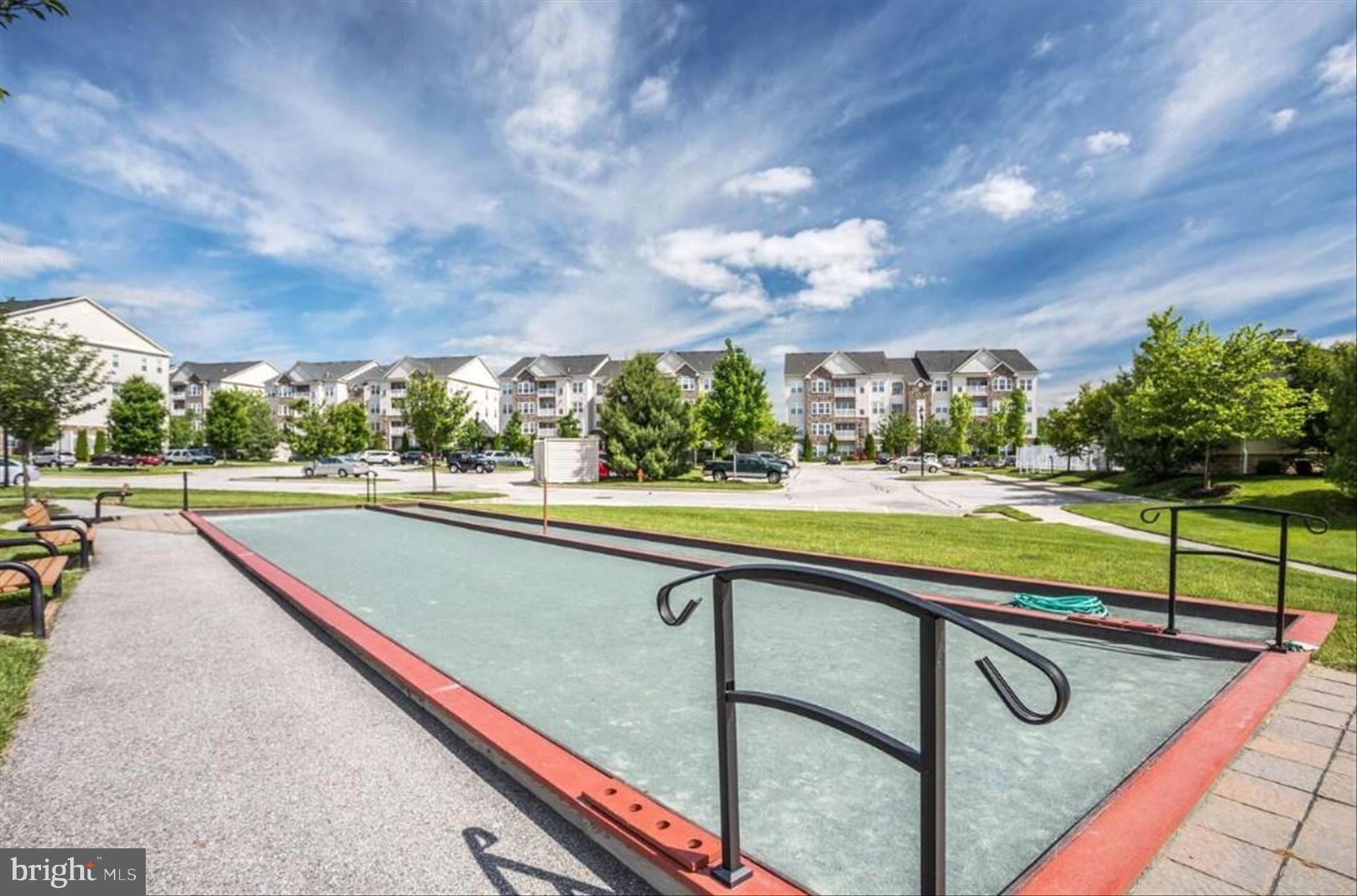 COURTYARDS AT WAVERLY WOODS - Residential