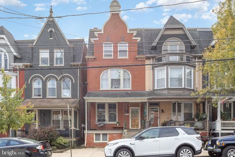 Photo of 354 E Chestnut Street, LANCASTER, PA 17602 (MLS # PALA2076538)