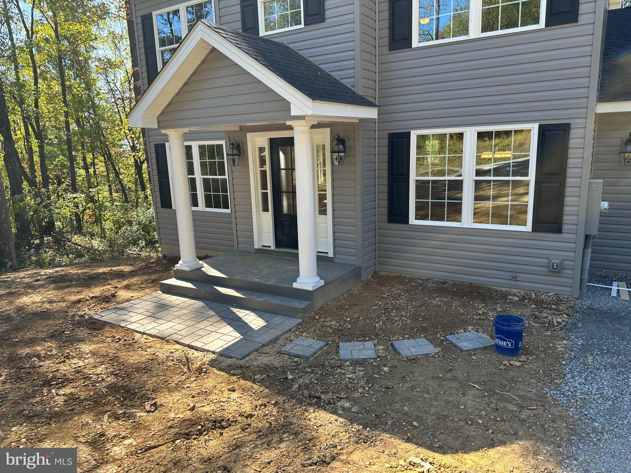 207 DUWAMISH TRAIL
