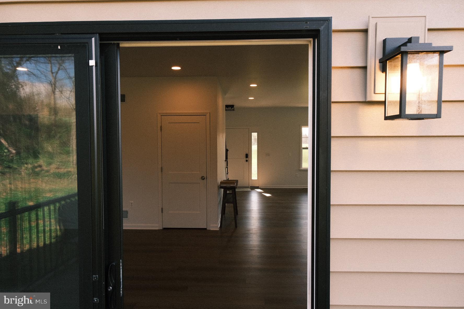 MOUNTAIN VIEW - Residential