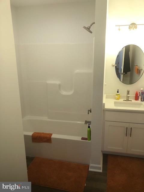 MOUNTAIN VIEW - Residential