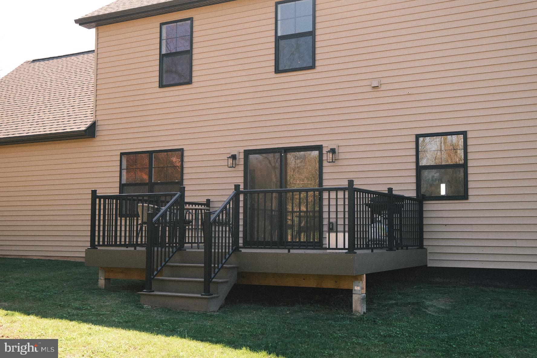 MOUNTAIN VIEW - Residential