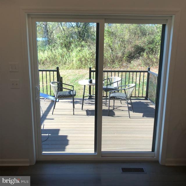 MOUNTAIN VIEW - Residential