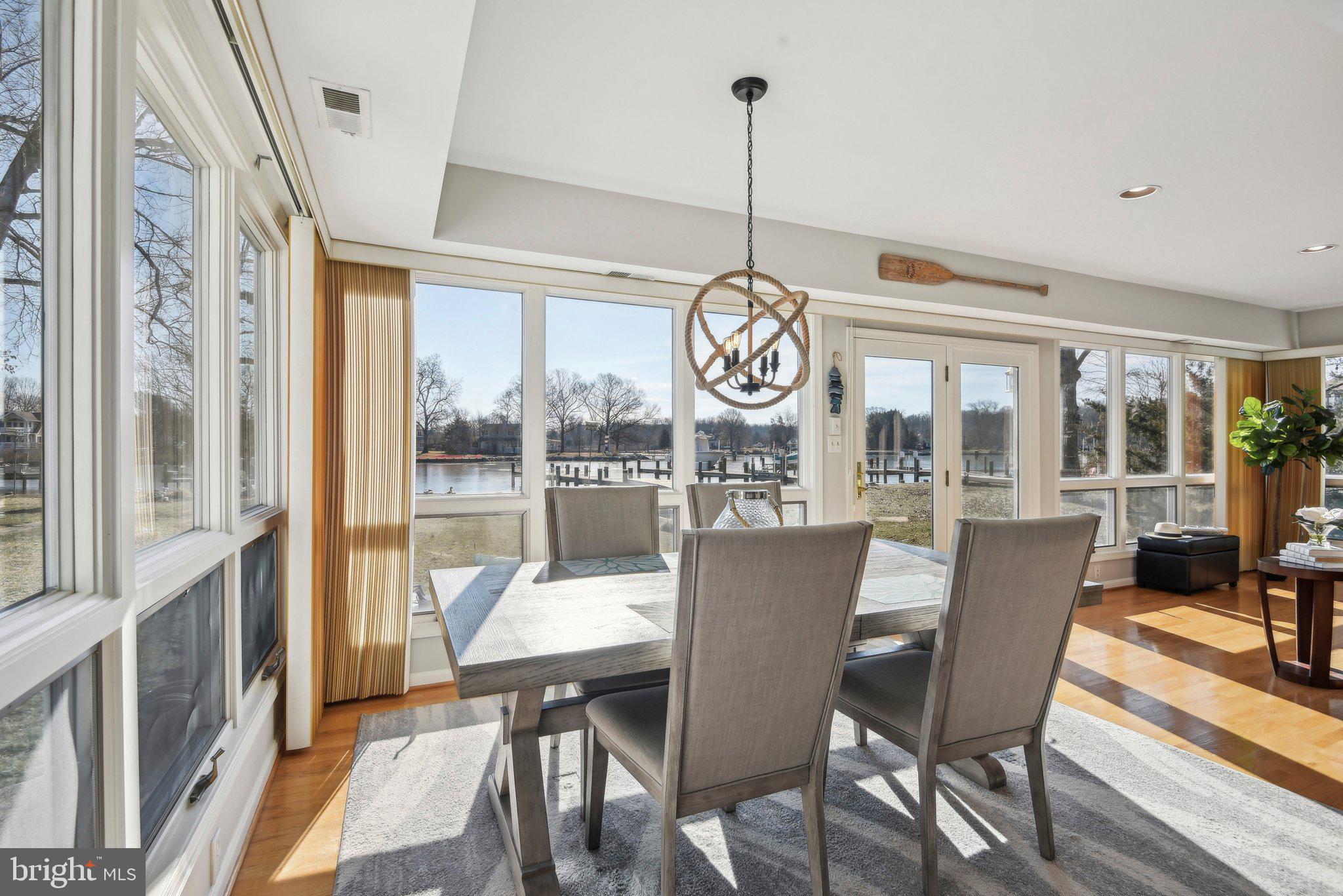 AVALON SHORES - Residential