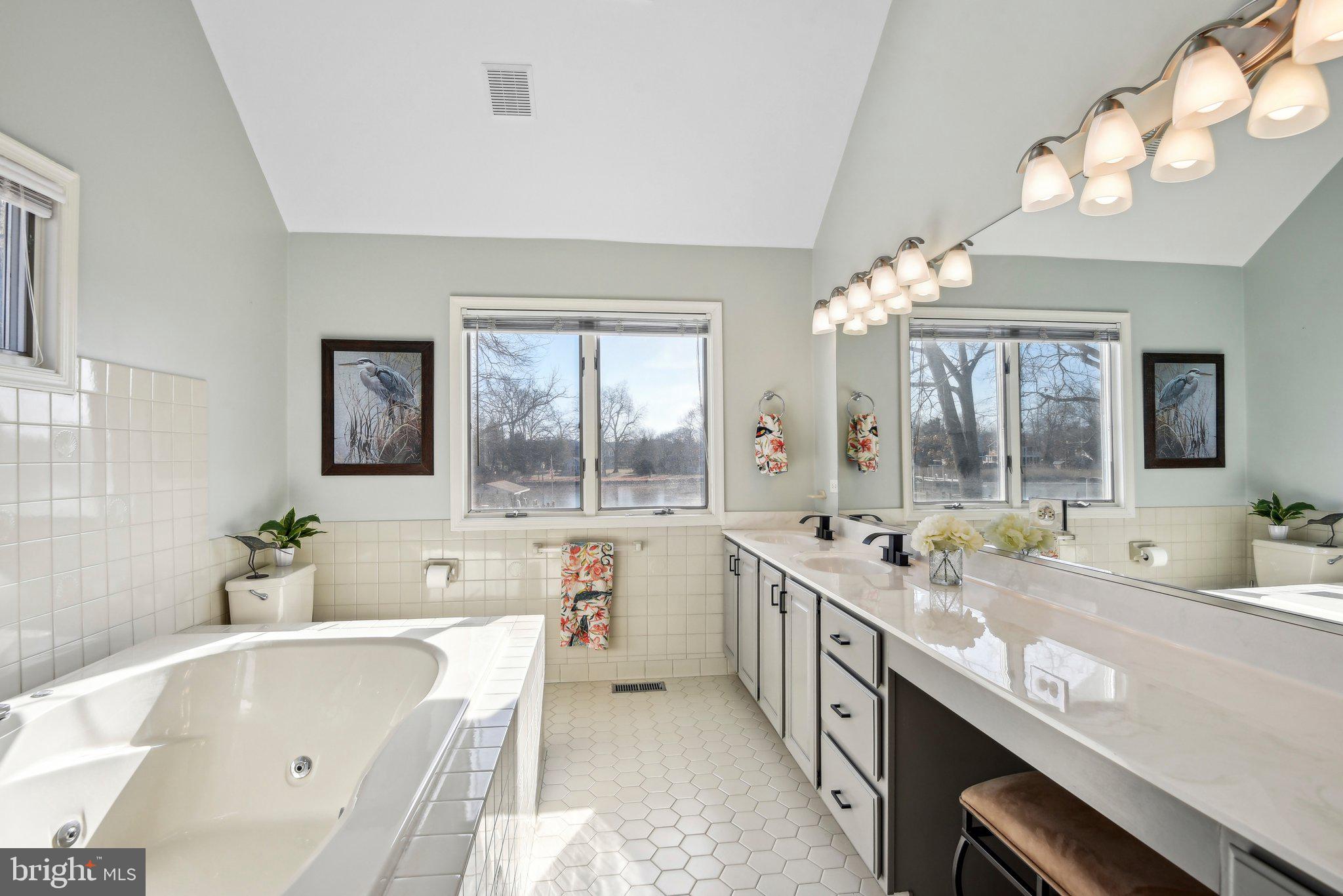 AVALON SHORES - Residential