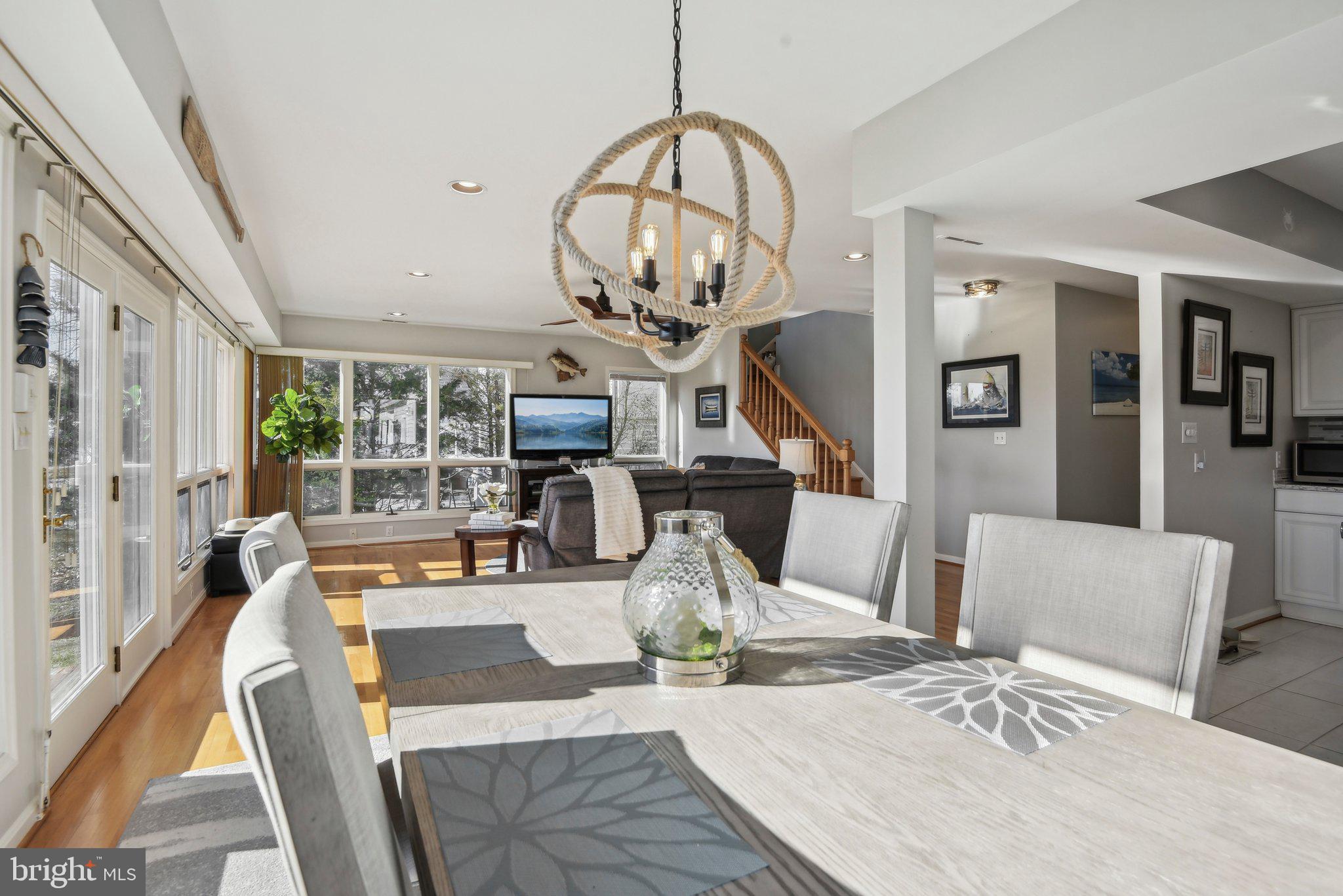 AVALON SHORES - Residential