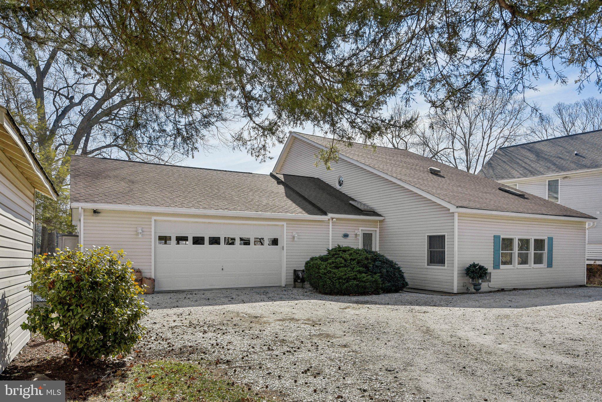 AVALON SHORES - Residential