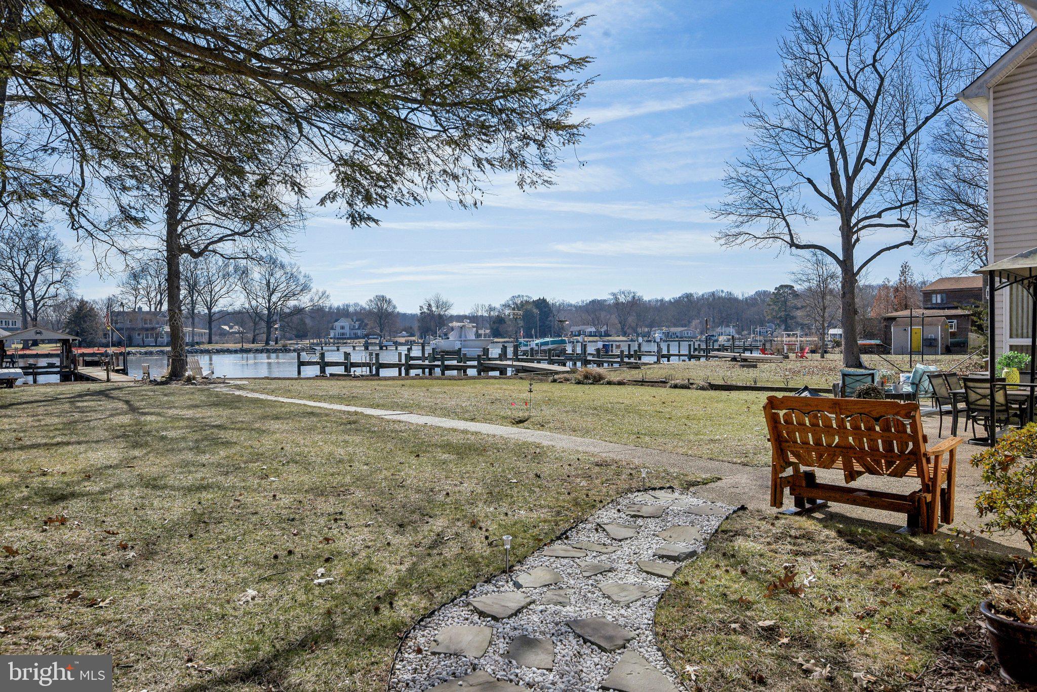 AVALON SHORES - Residential