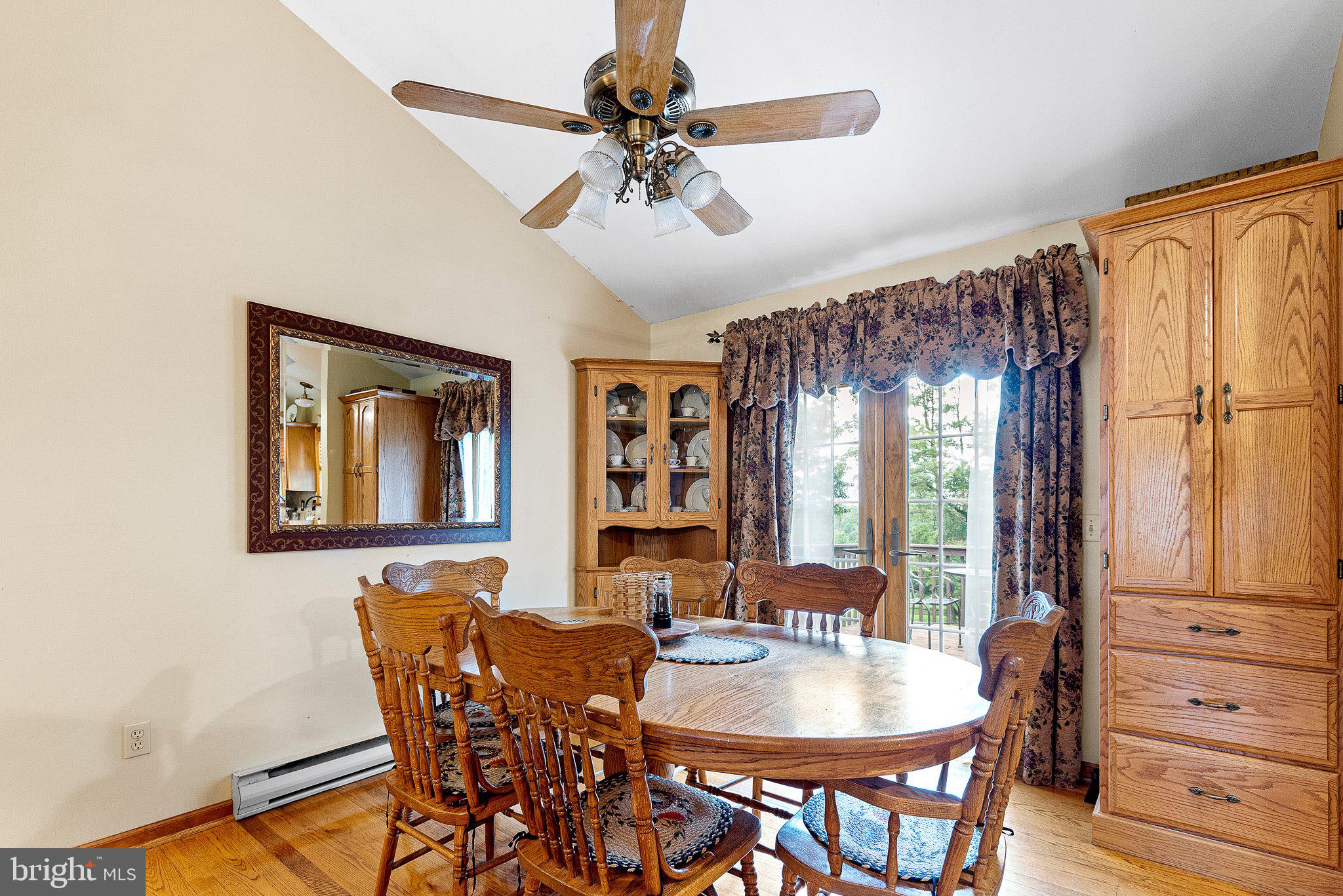 CHARLESTOWN KNOLL - Residential