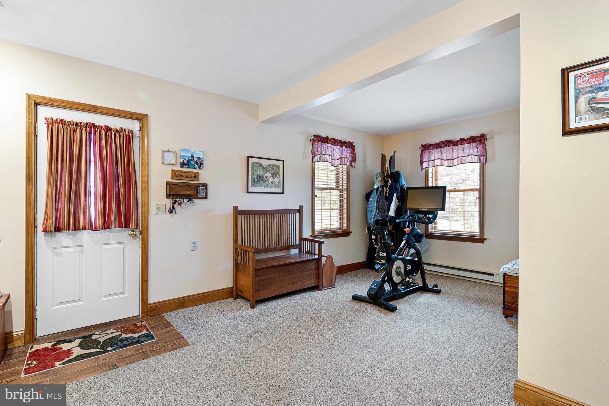 CHARLESTOWN KNOLL - Residential