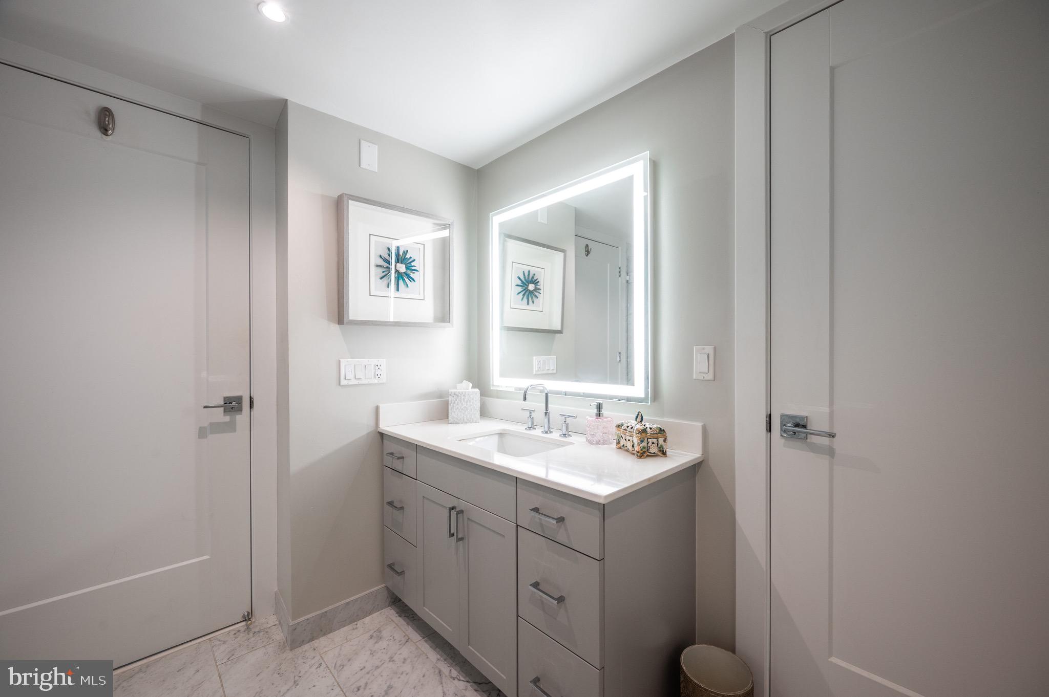 OLD TOWN NORTH - Residential