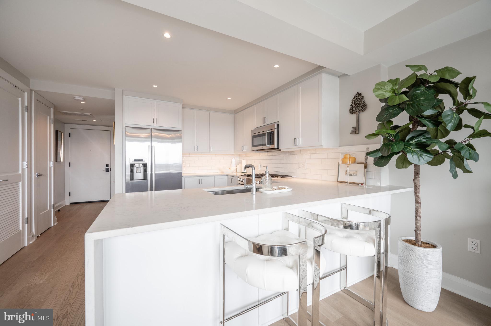 OLD TOWN NORTH - Residential