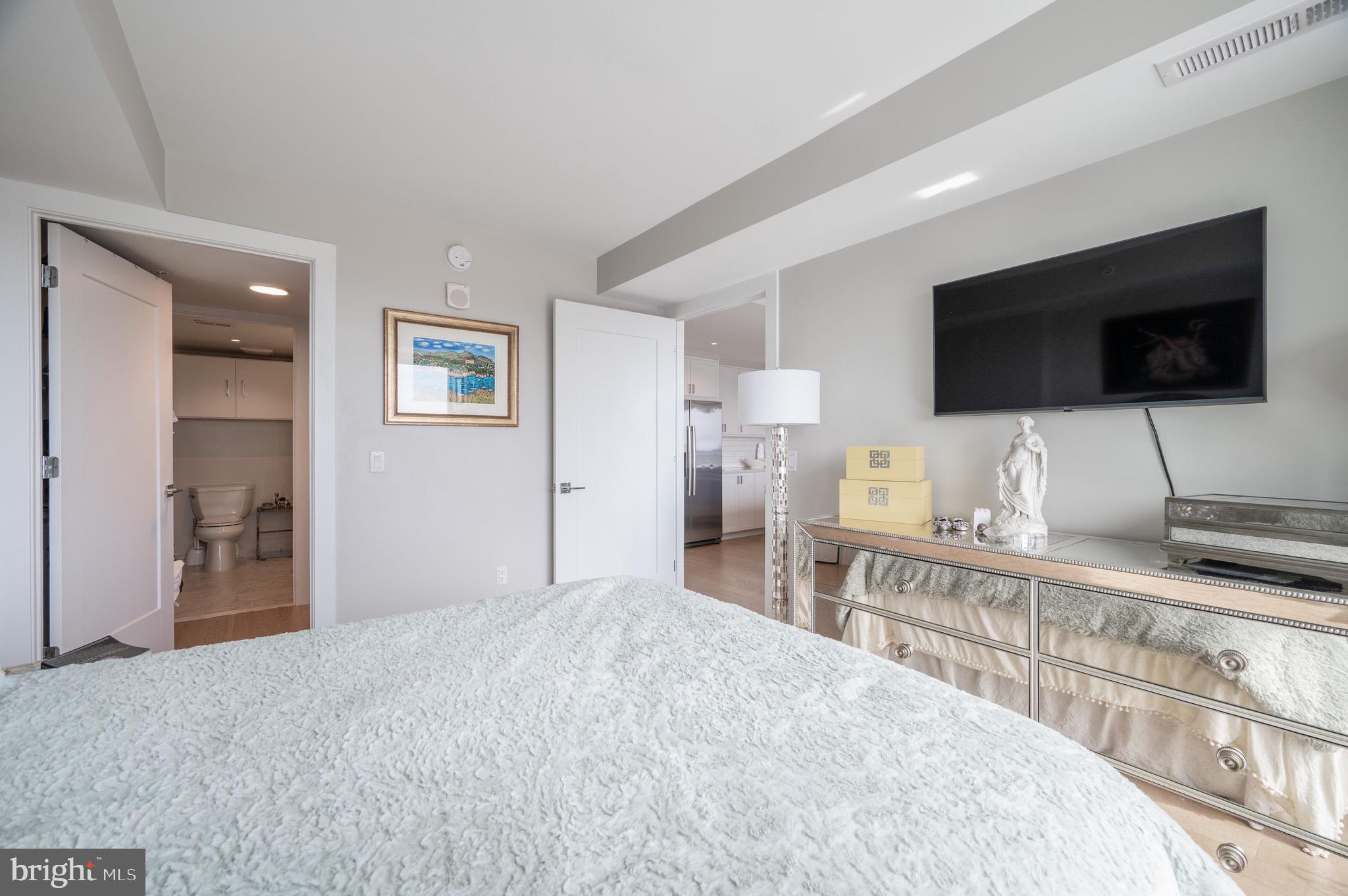 OLD TOWN NORTH - Residential