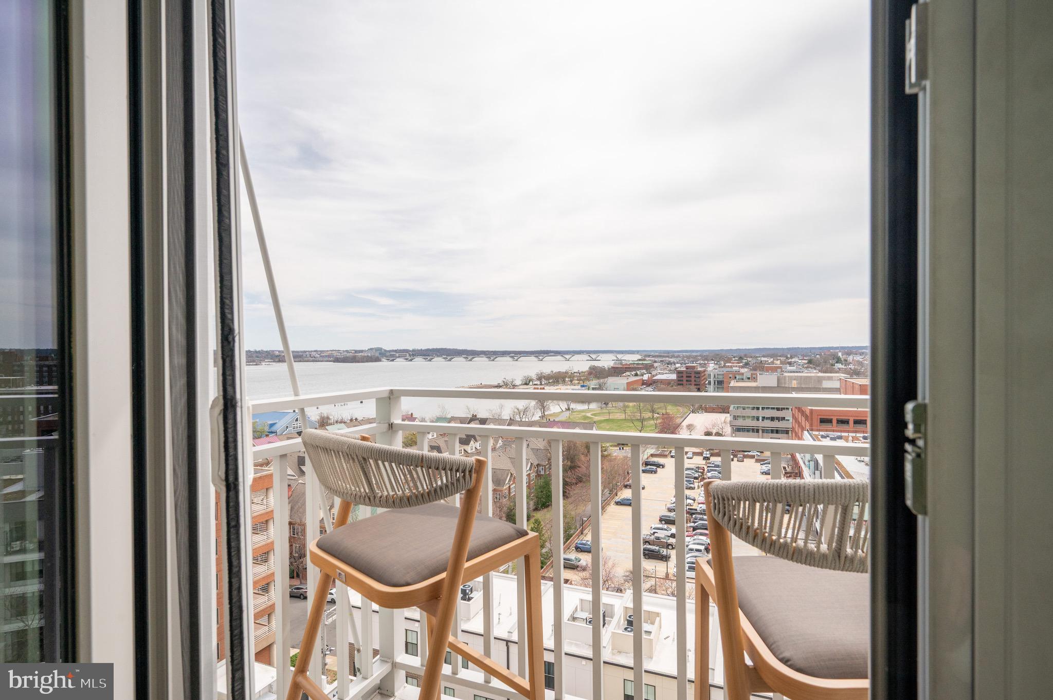 OLD TOWN NORTH - Residential