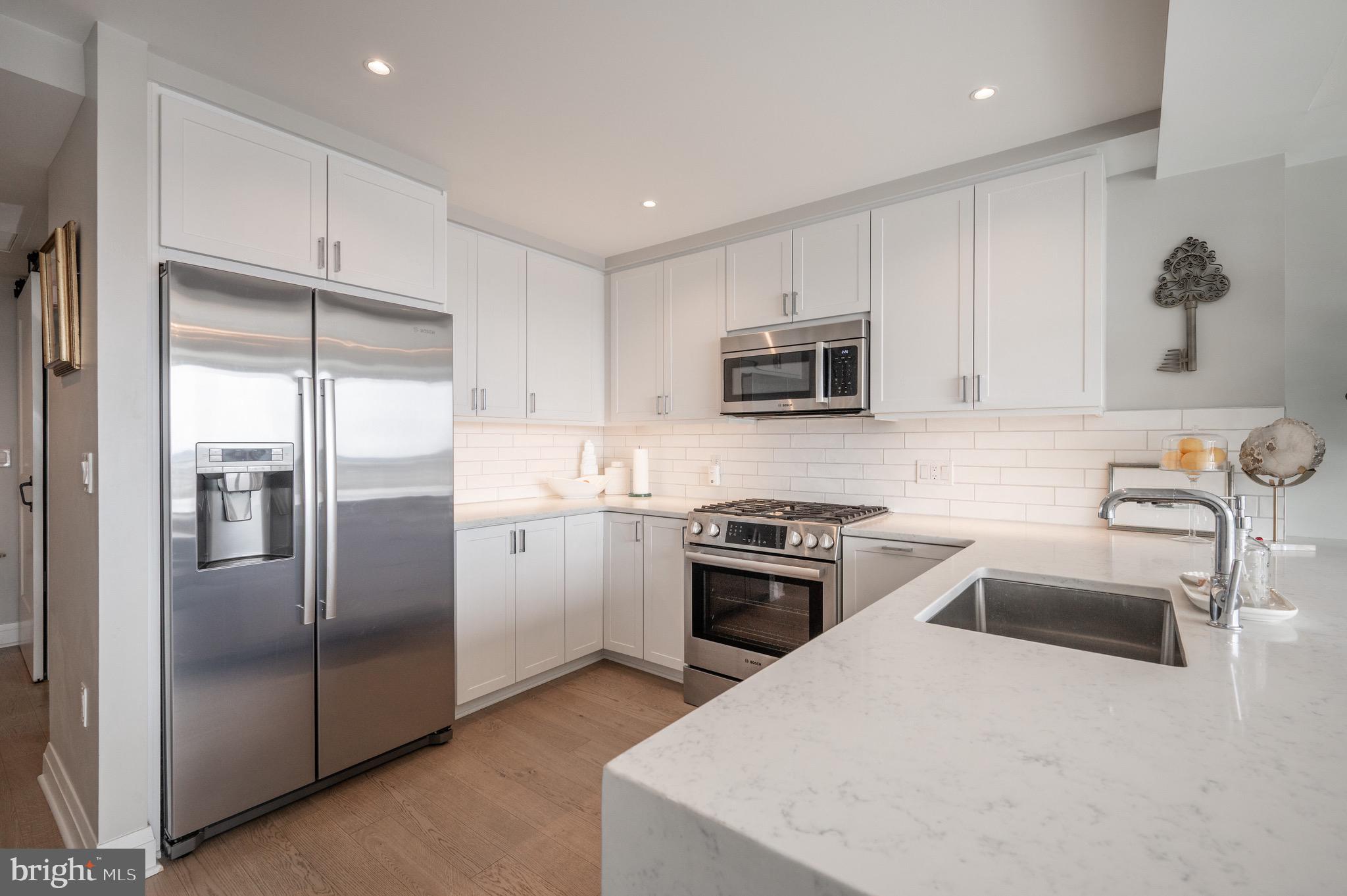 OLD TOWN NORTH - Residential