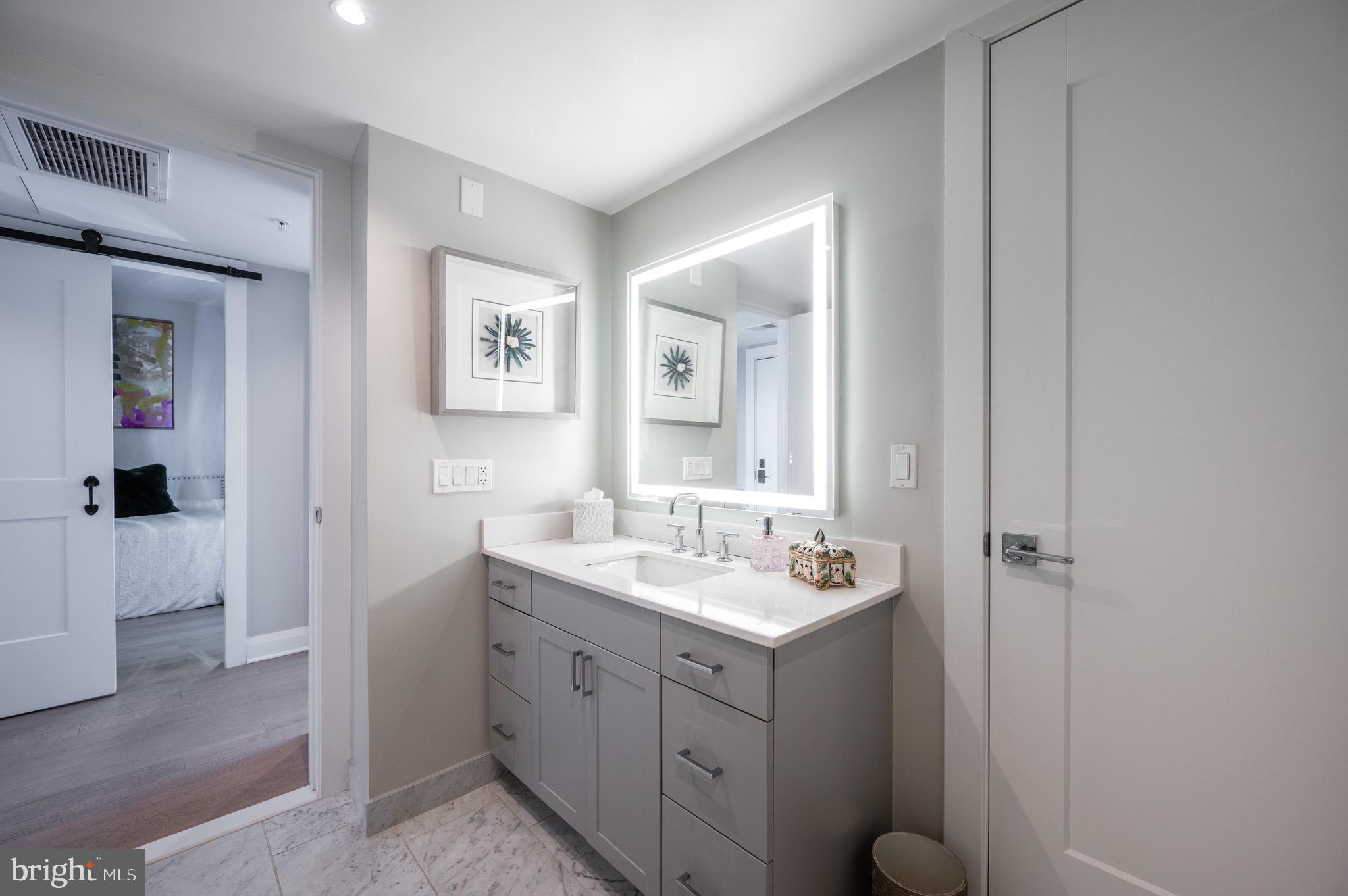 OLD TOWN NORTH - Residential