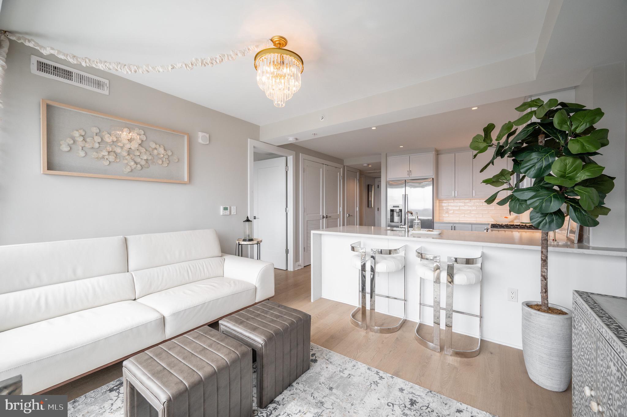 OLD TOWN NORTH - Residential