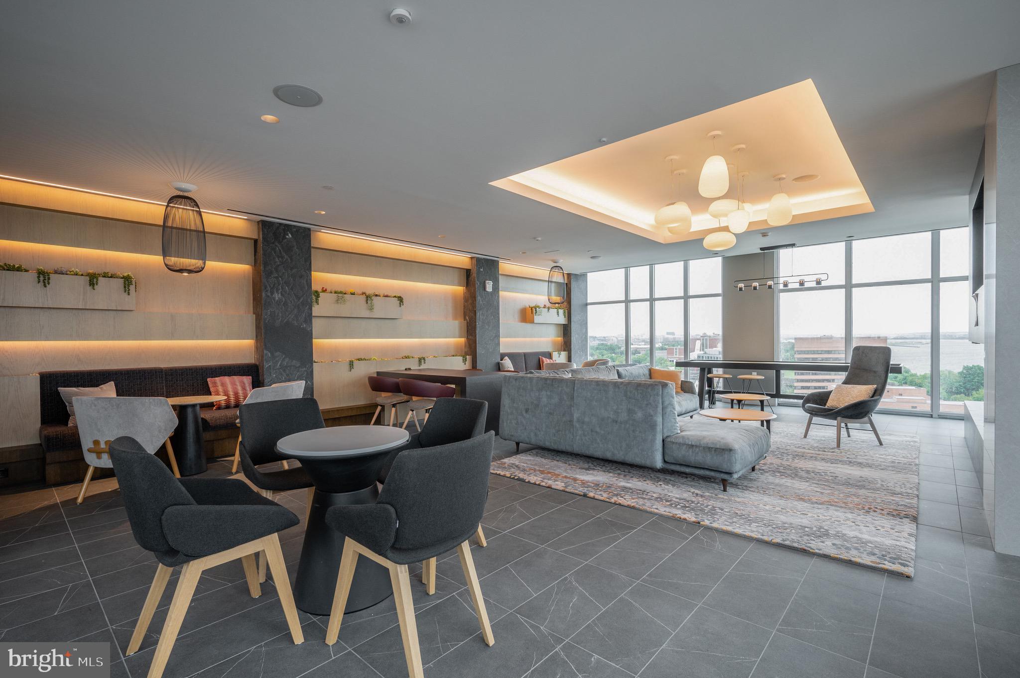 OLD TOWN NORTH - Residential