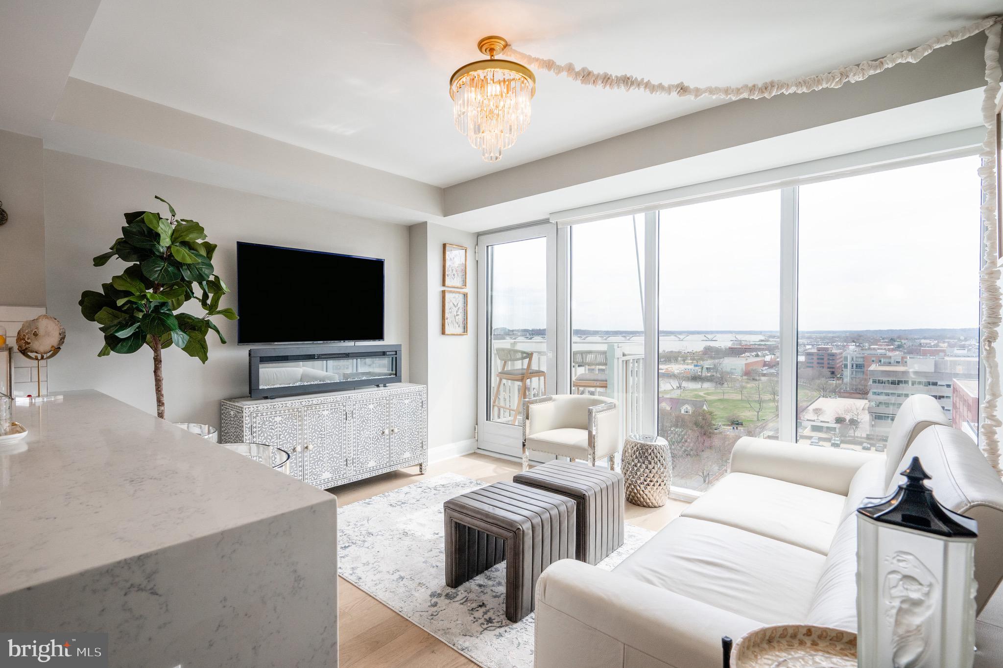 OLD TOWN NORTH - Residential