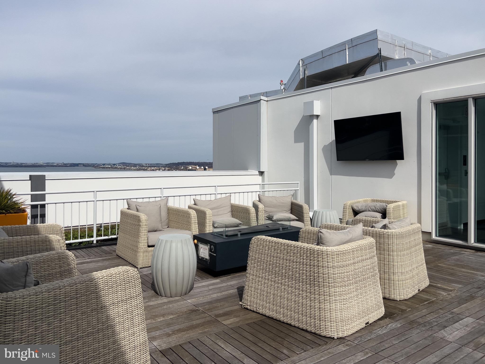 OLD TOWN NORTH - Residential