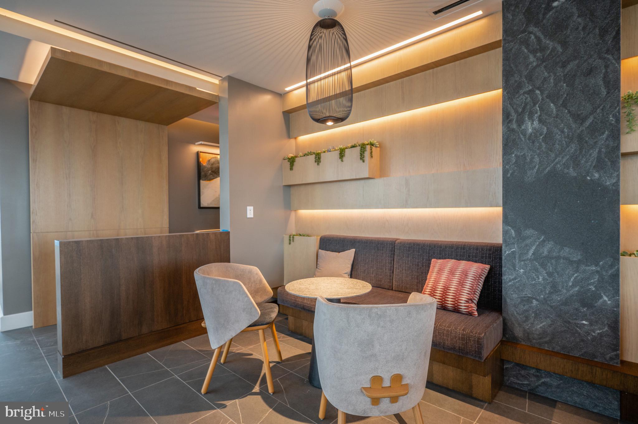 OLD TOWN NORTH - Residential