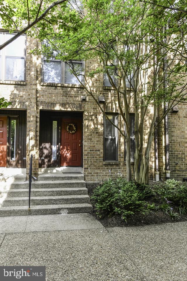 4417 7TH STREET N