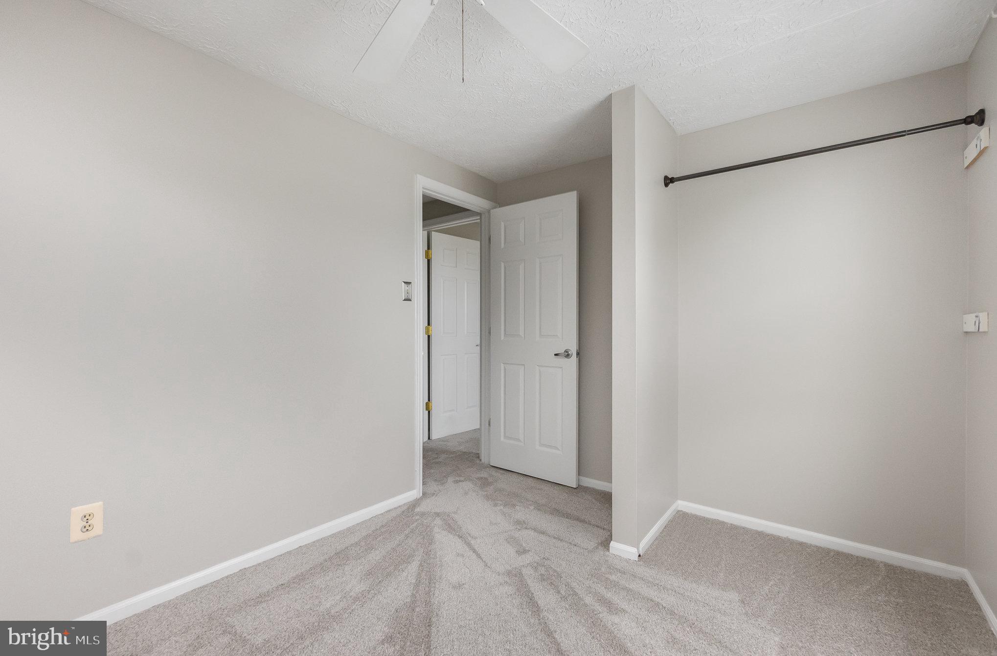 CONSTANT FRIENDSHIP - Residential